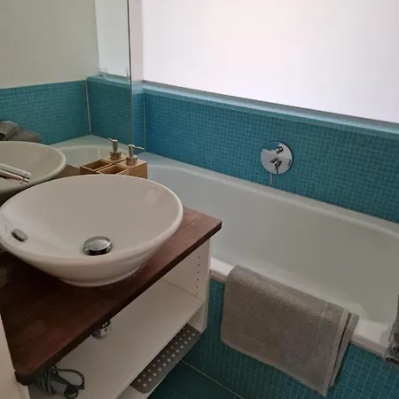 Viola - Verena's Loft